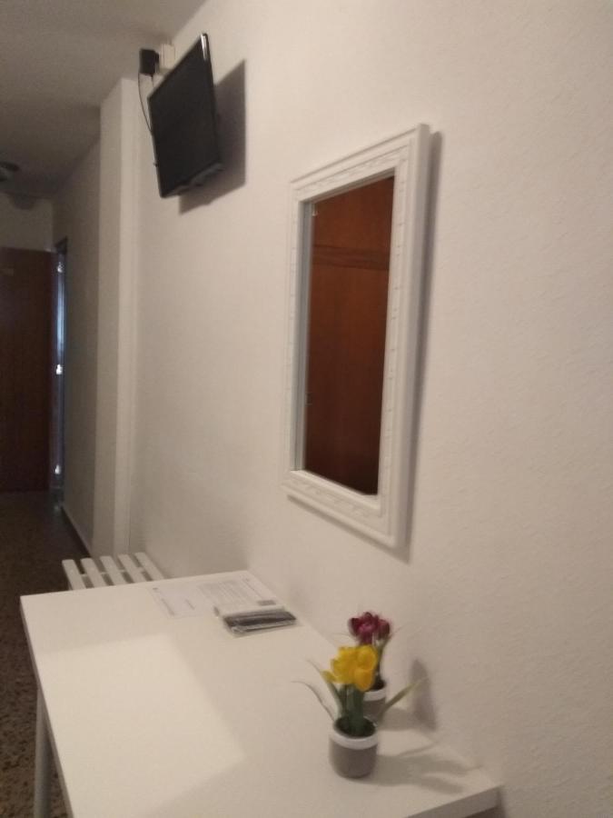 Quadruple Room,1361941925:JPEG