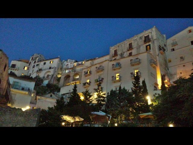 Monolocale con Balcone e Vista Mare