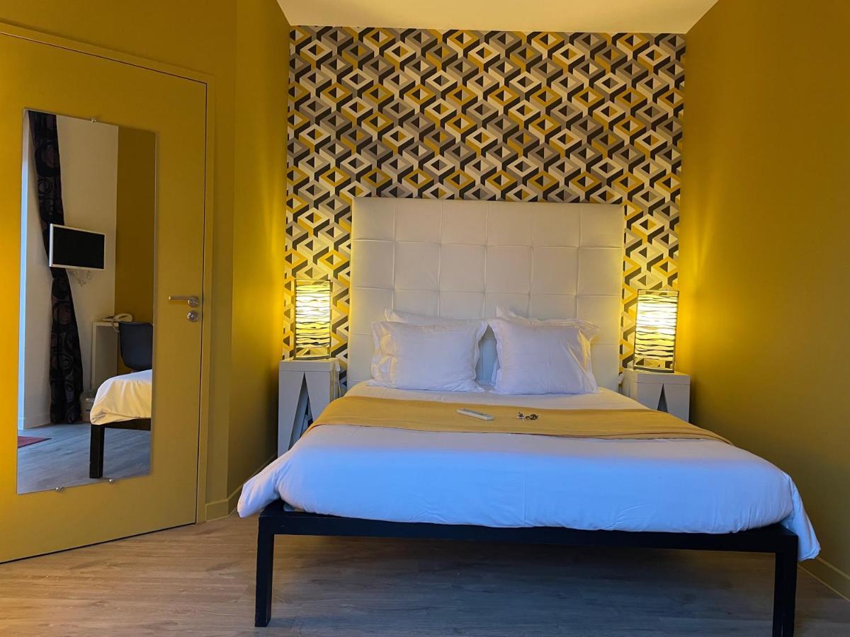 Chambre Double - Accessible aux Personnes à Mobilité Réduite