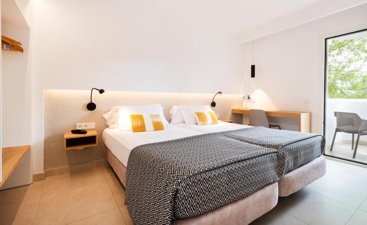 One-Bedroom Family Apartment,1111790946:JPEG