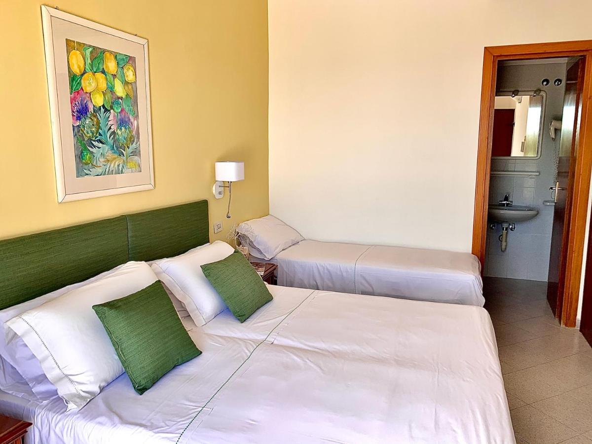 Triple Room,1111885605:JPEG