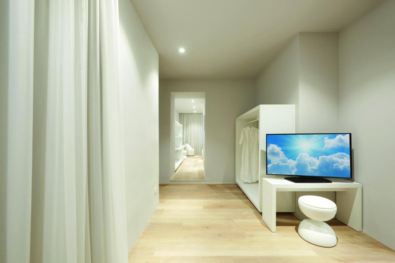 Deluxe Suite,1114002519:JPEG