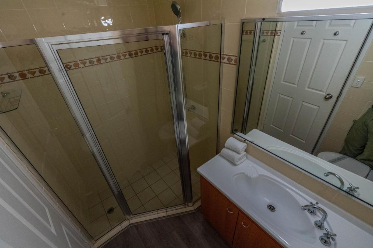 Two-Bedroom Apartment Ocean View Ground Floor