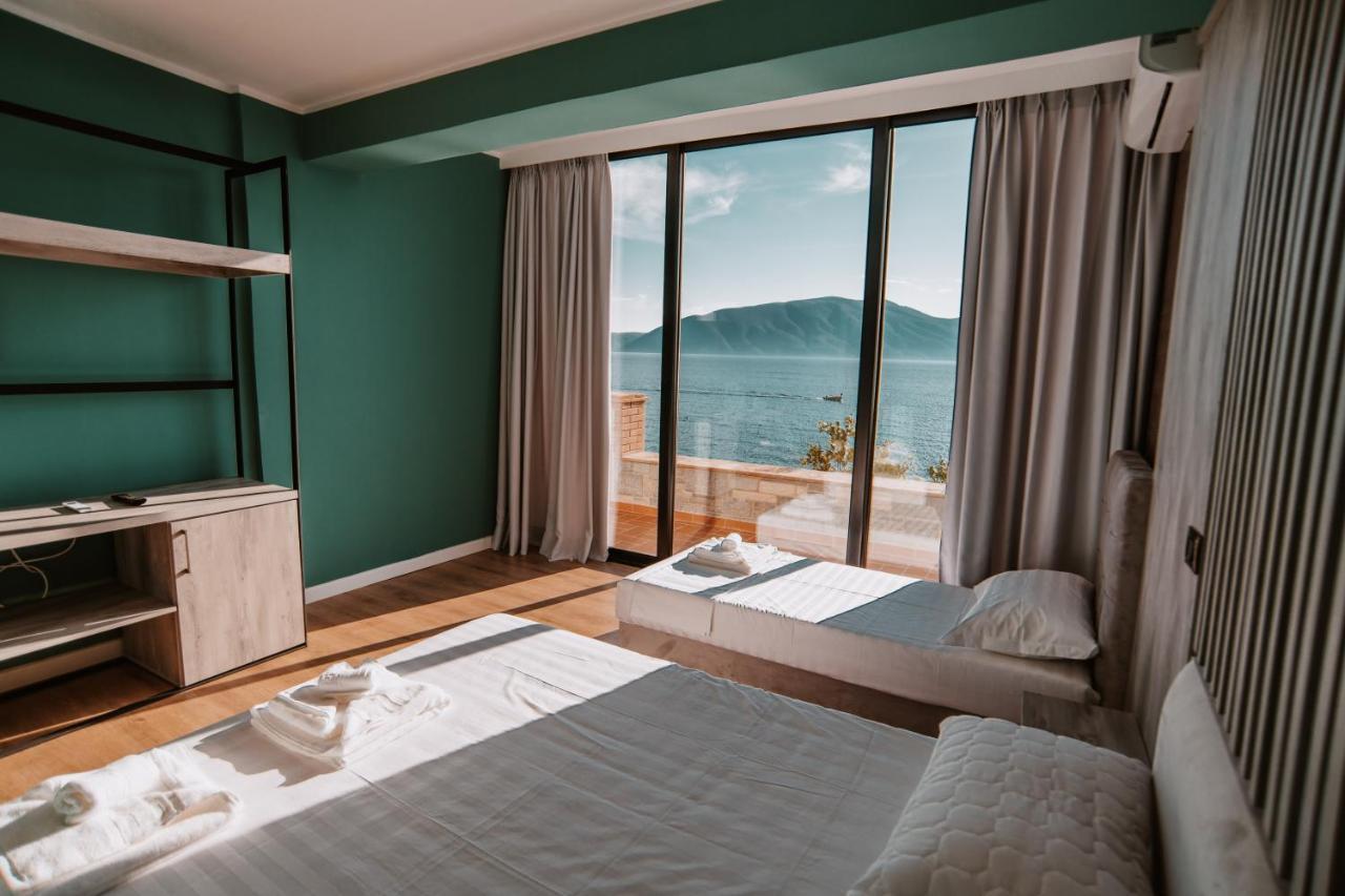 Habitación Triple Deluxe con vistas al mar