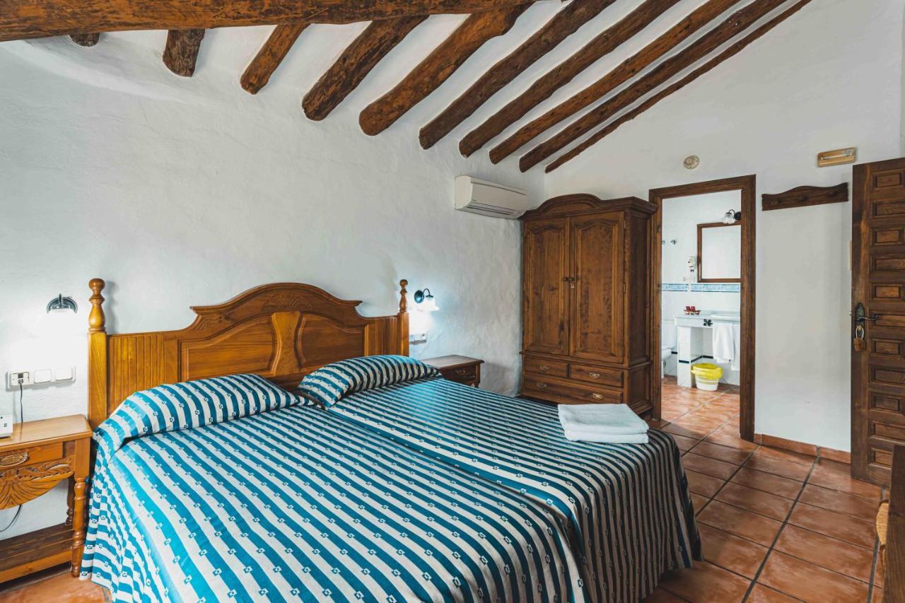 Standard Room,1117438932:JPEG