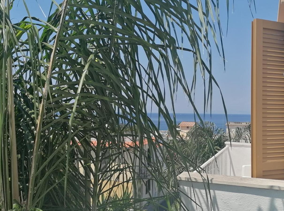 Doppelzimmer mit Balkon