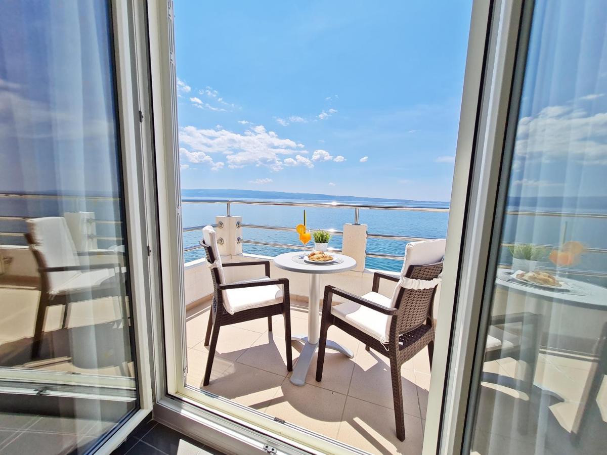 Double Room with Sea View and Balcony