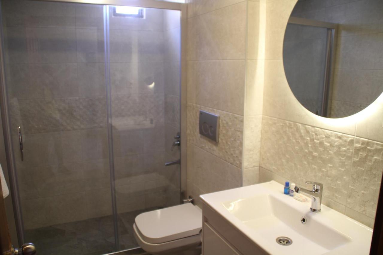 Suite with Garden View