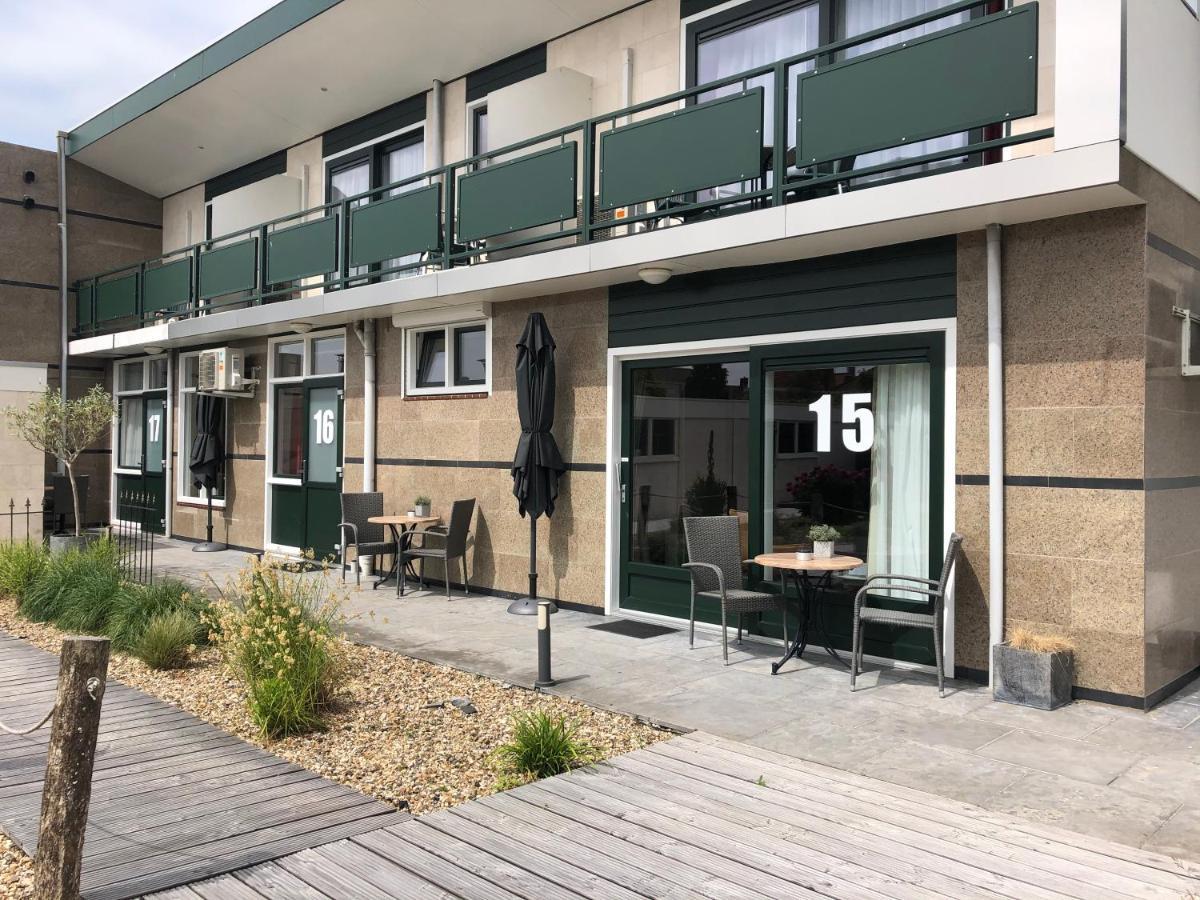 Tweepersoonskamer met Terras