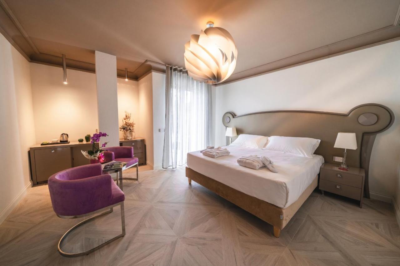 Deluxe King Room Terrace