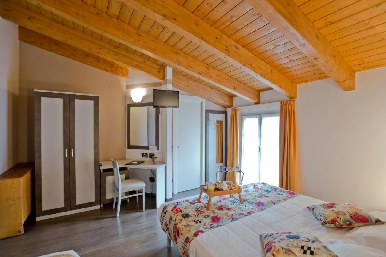 Standard Double Room,1125221496:JPEG