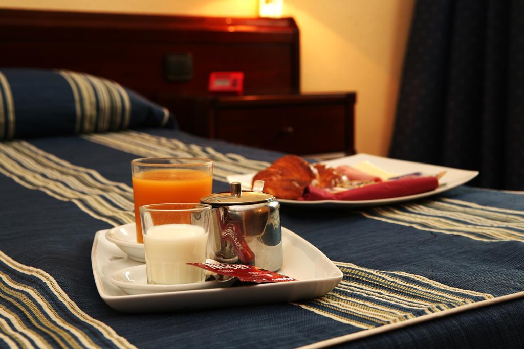 Standard Triple Room,1589078246:JPEG