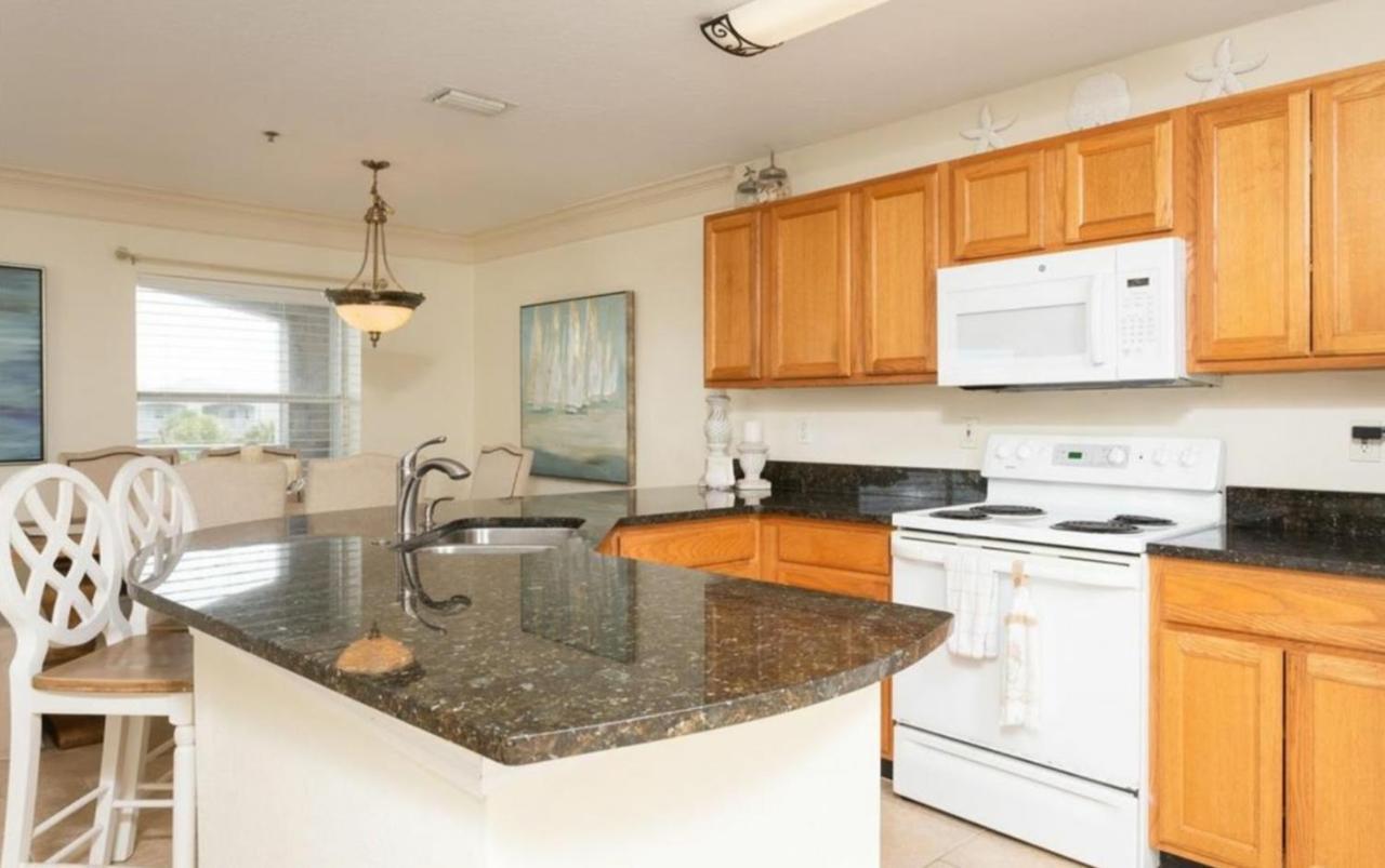 Two-Bedroom Apartment Ocean View