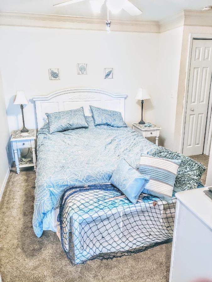 Two-Bedroom Apartment Ocean View