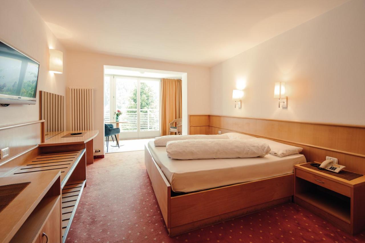Doppelzimmer mit Balkon