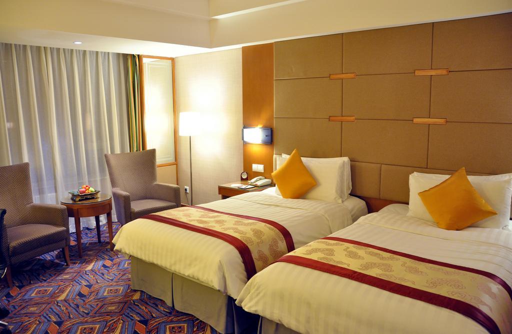 Horizon Deluxe King Room
