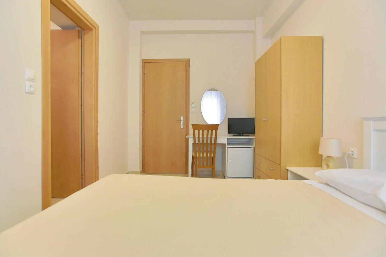 Tweepersoonskamer met 2 Aparte Bedden zonder Balkon - Souterrain