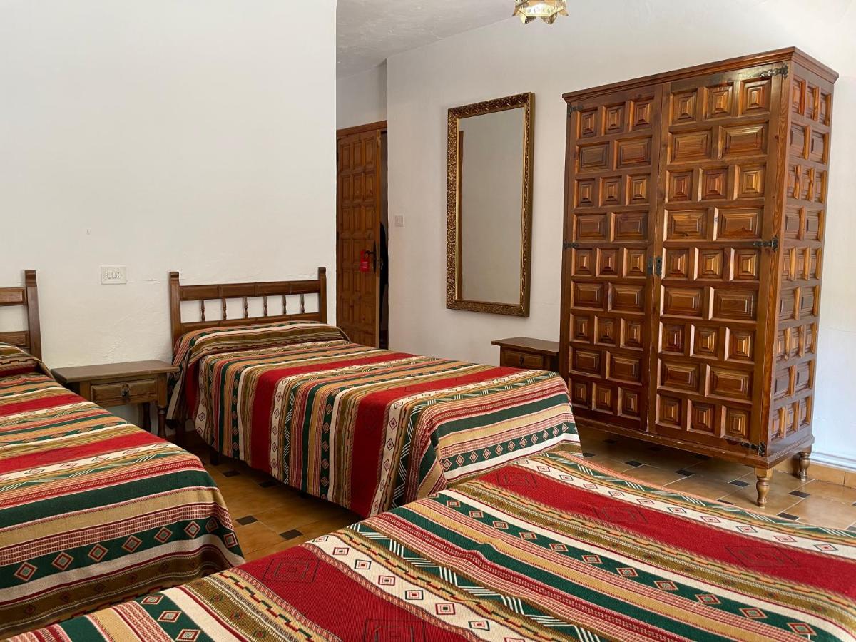 Basic Triple Room