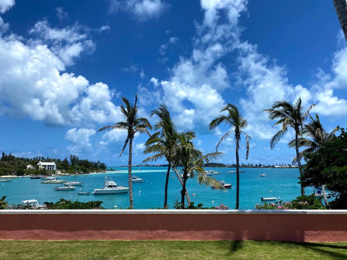 Villa - Beach Front