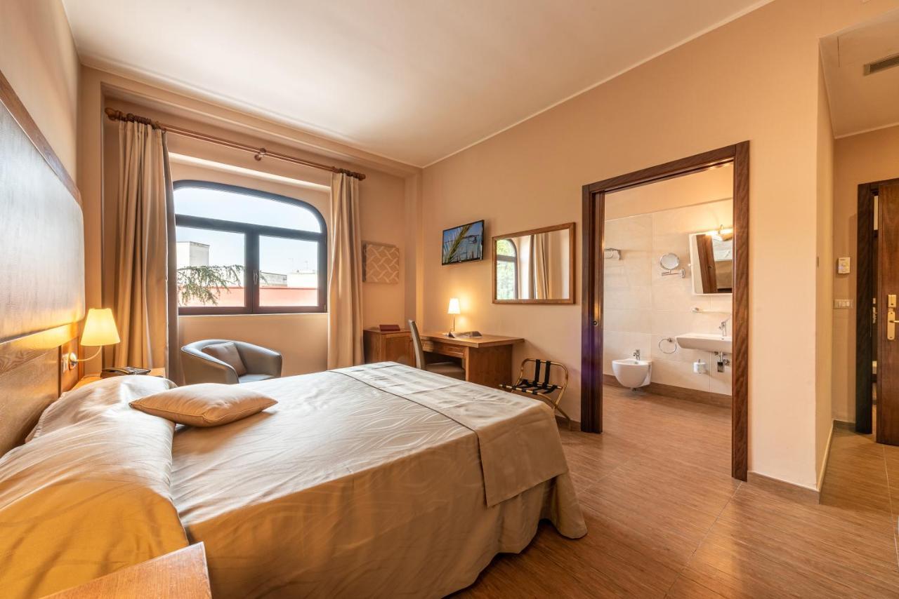 Double Room,1138543162:JPEG