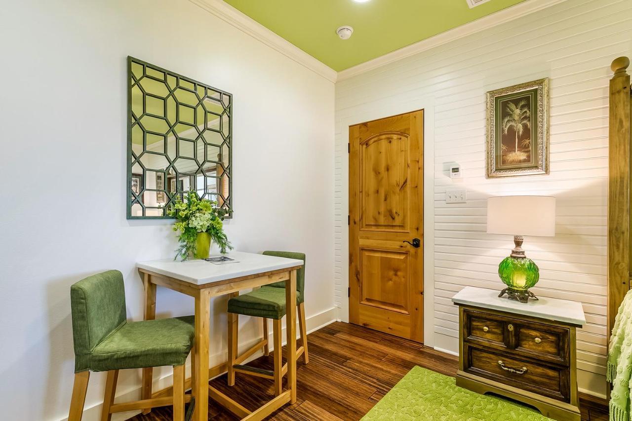 King Suite with Sea View