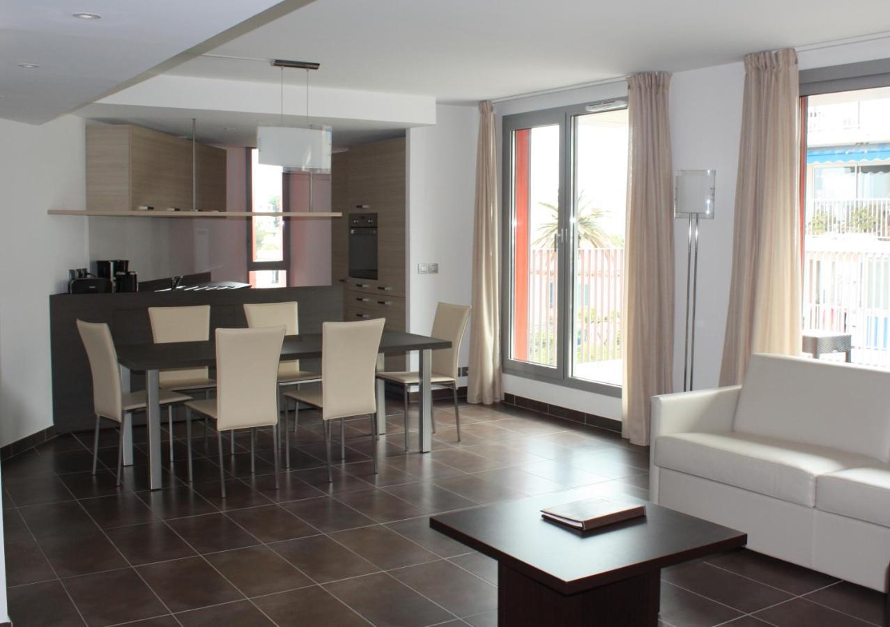 Appartamento Familiare con Terrazza e Vista Strada