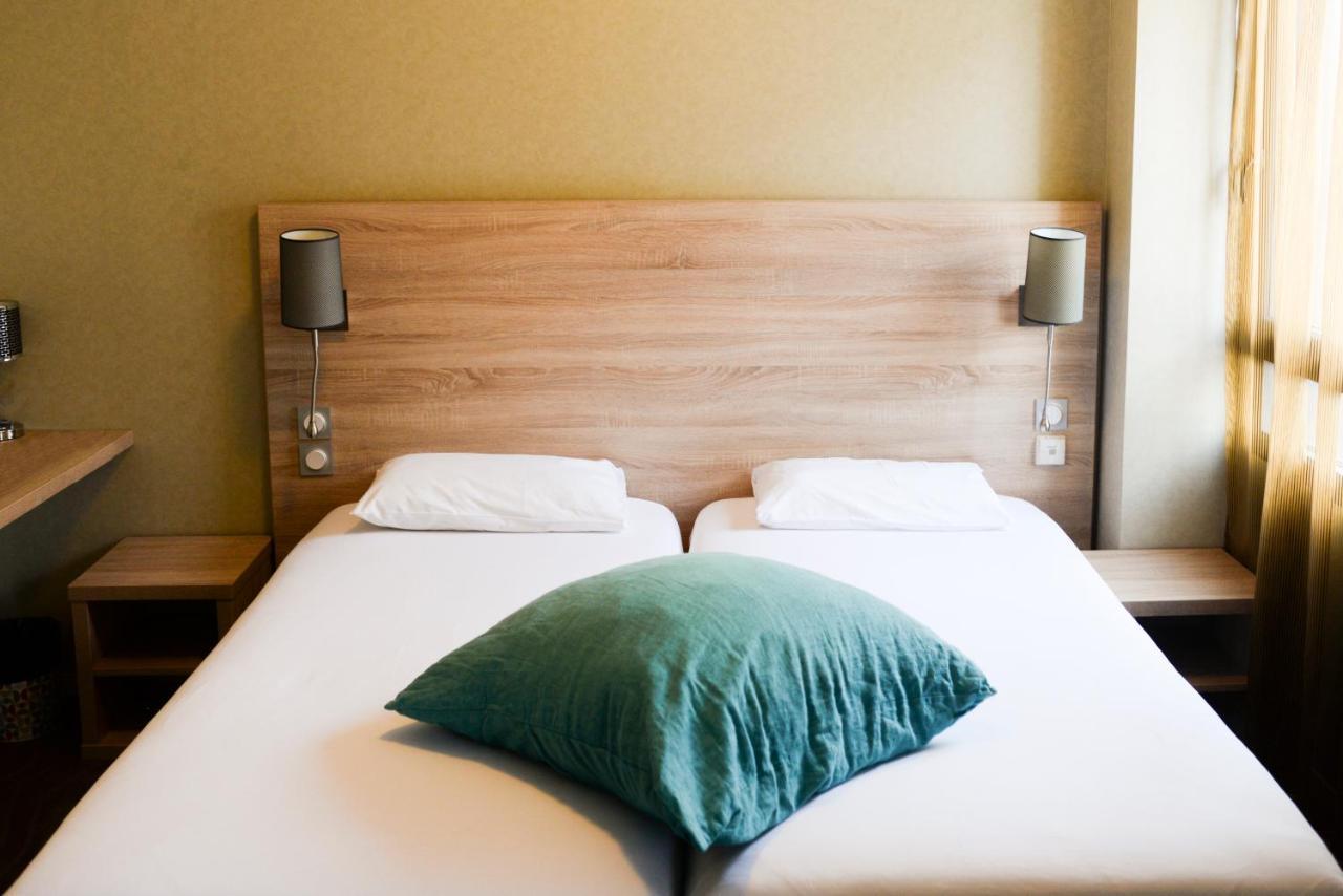 1 Double Bed - Superior Room
