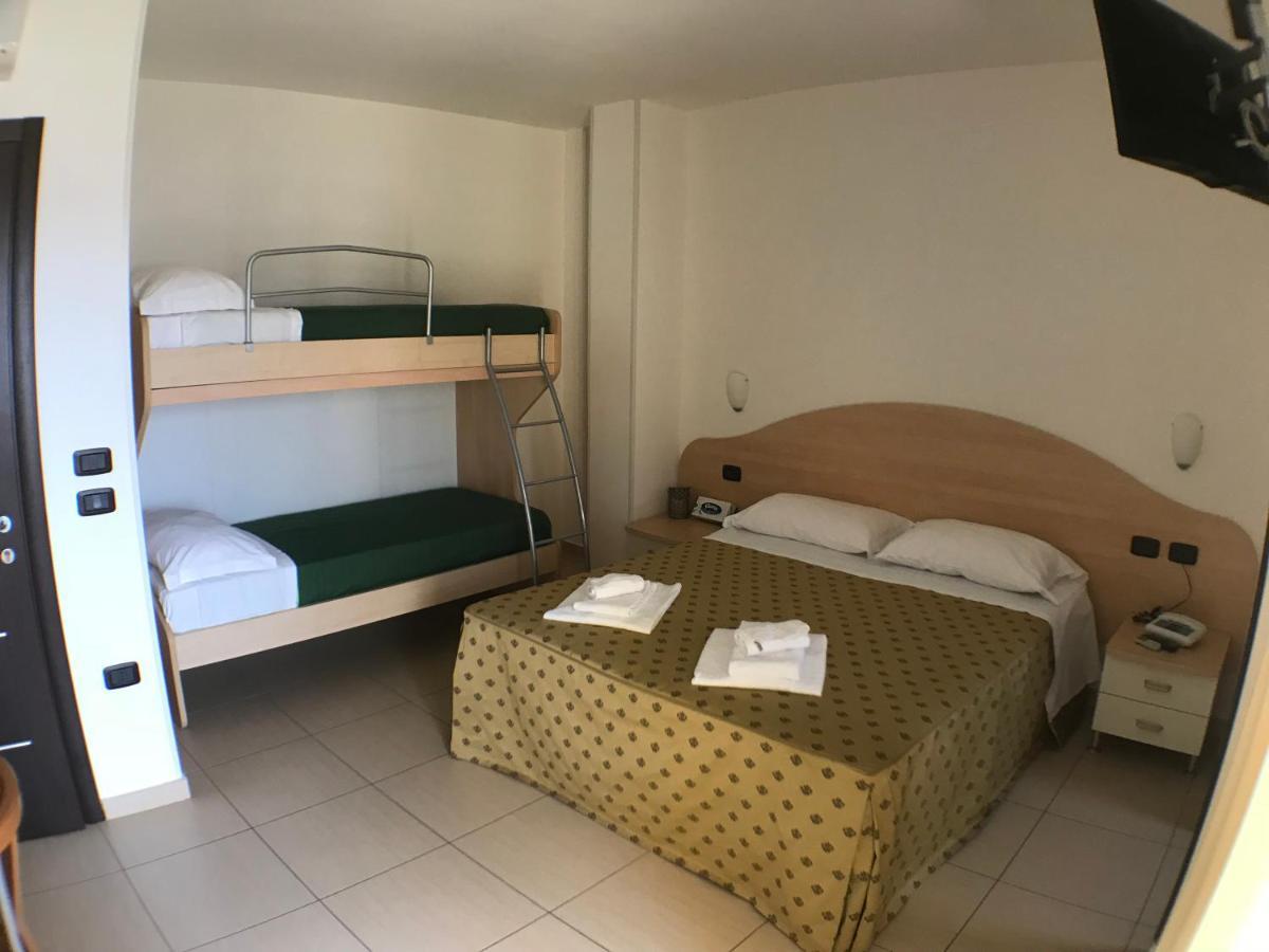 Classic Quadruple Room,1677903678:JPEG