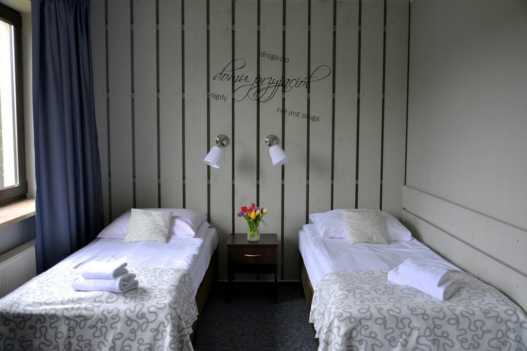 Doppel- oder Zweibettzimmer