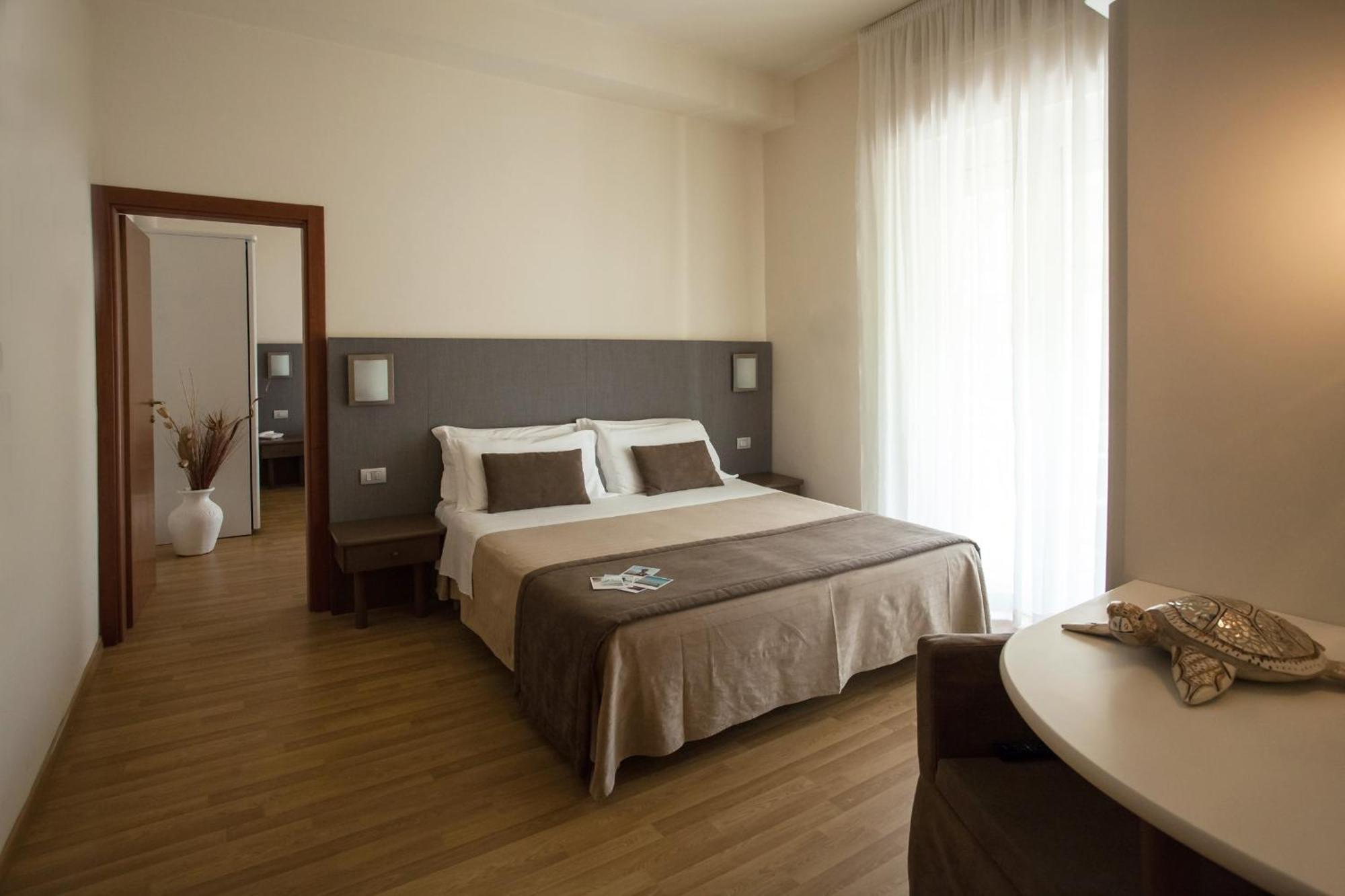 Double or Twin Room,1144483416:JPEG