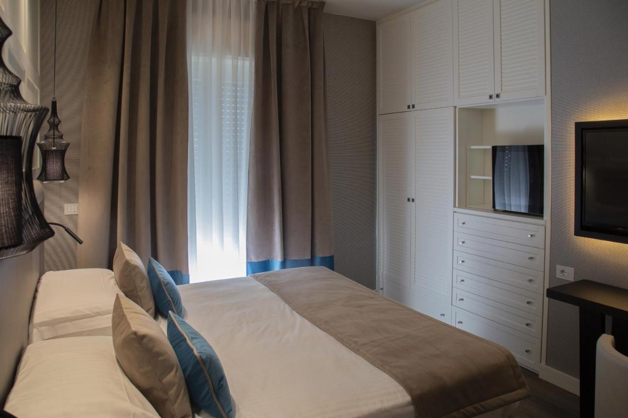 Executive Room with Side Sea View