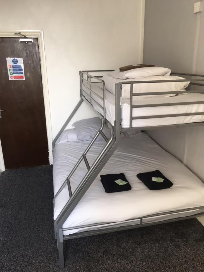 Triple Room with Private Bathroom