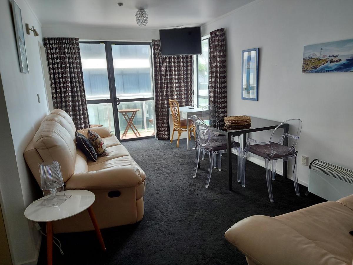 One-Bedroom Apartment,1157516469:JPEG