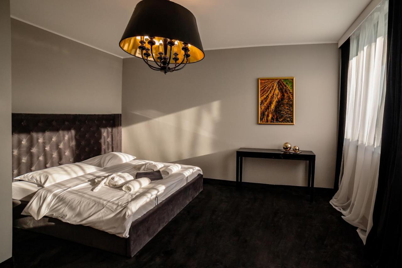 Apartament dwupoziomowy z Jacuzzi