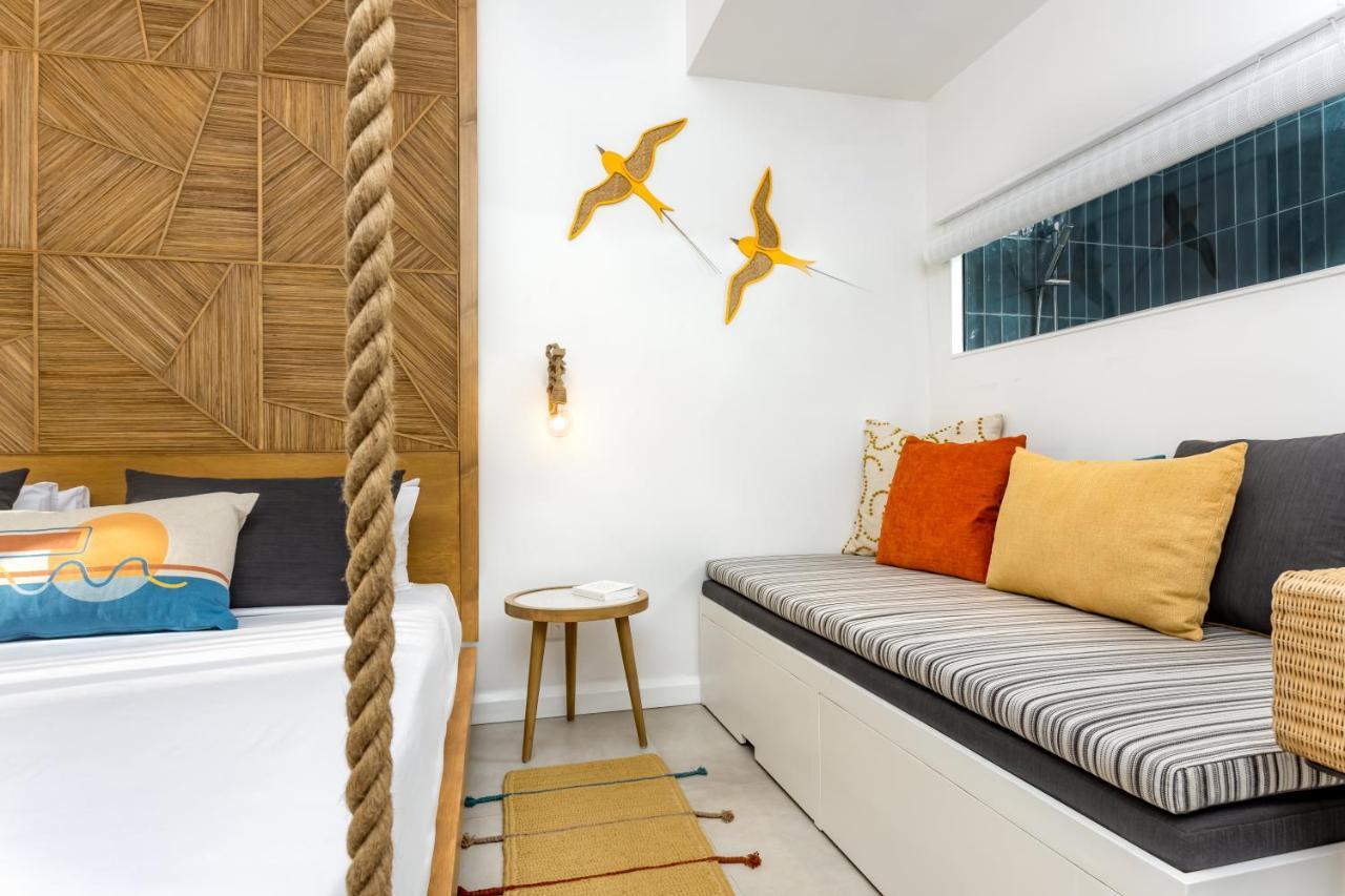 Deluxe Tweepersoonskamer met 1 of 2 Aparte Bedden en Toegang tot het Zwembad