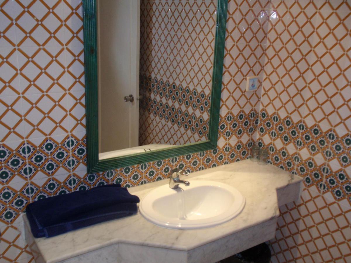 Triple Room,1346176124:JPEG