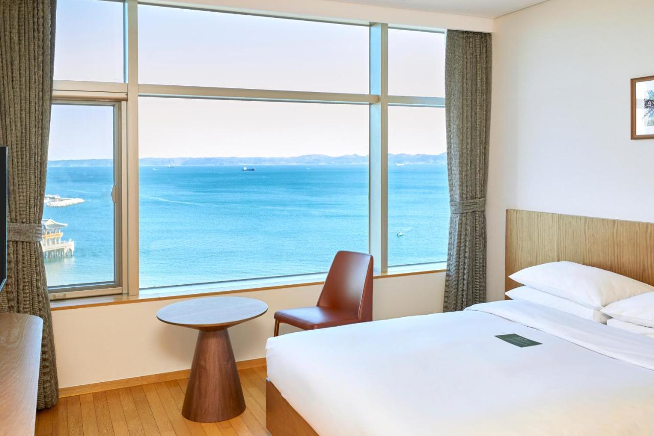 Korean-Style Deluxe Double Room