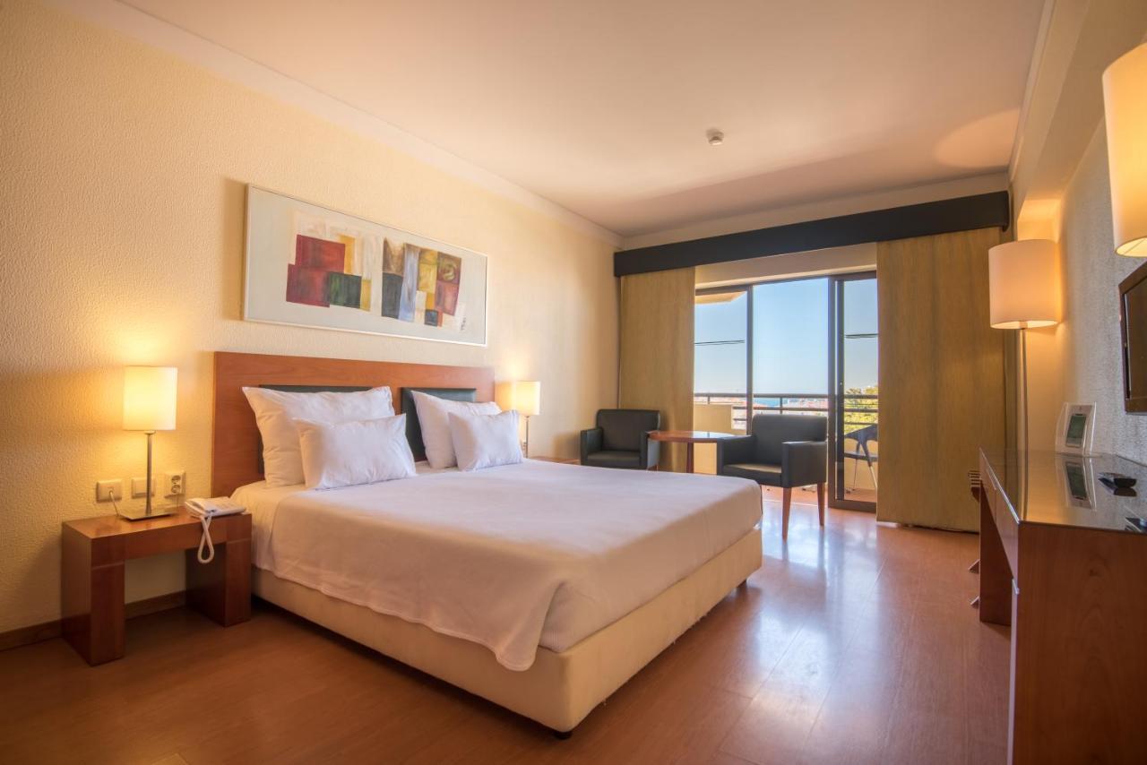 Twin Room Pool View Extra Bed