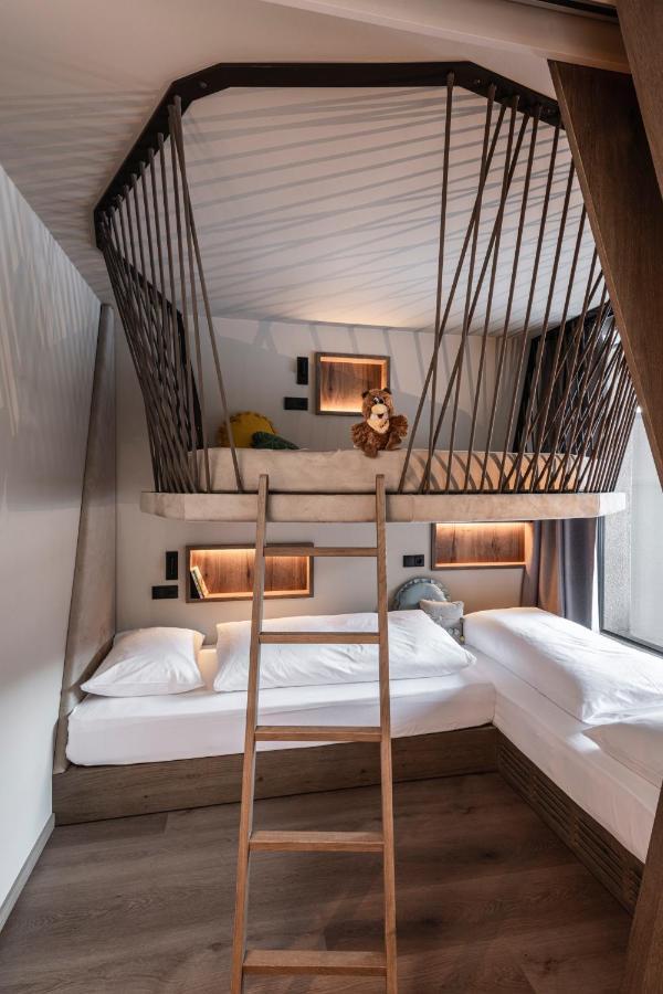 Premium Suite "Falkynest",1174204155:JPEG