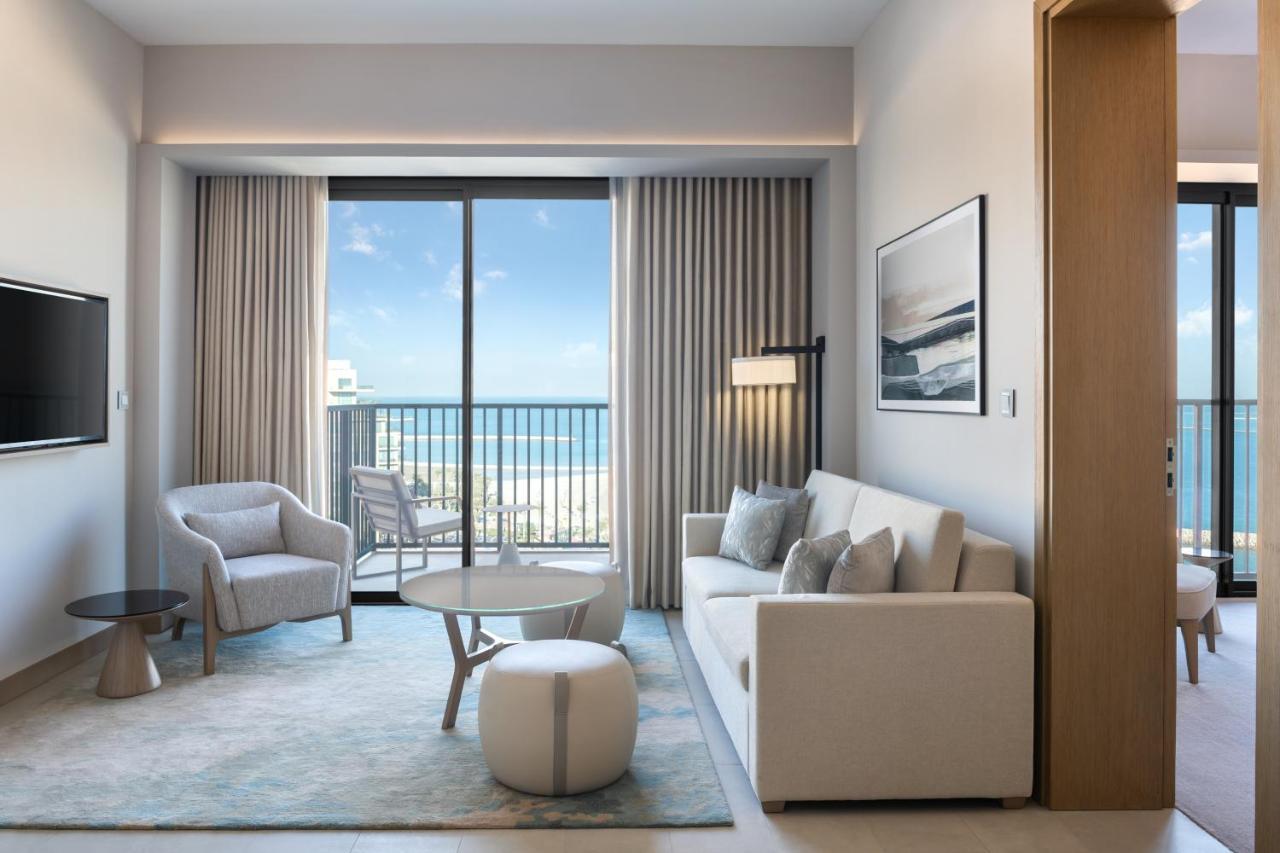 Premier Sea View Suite