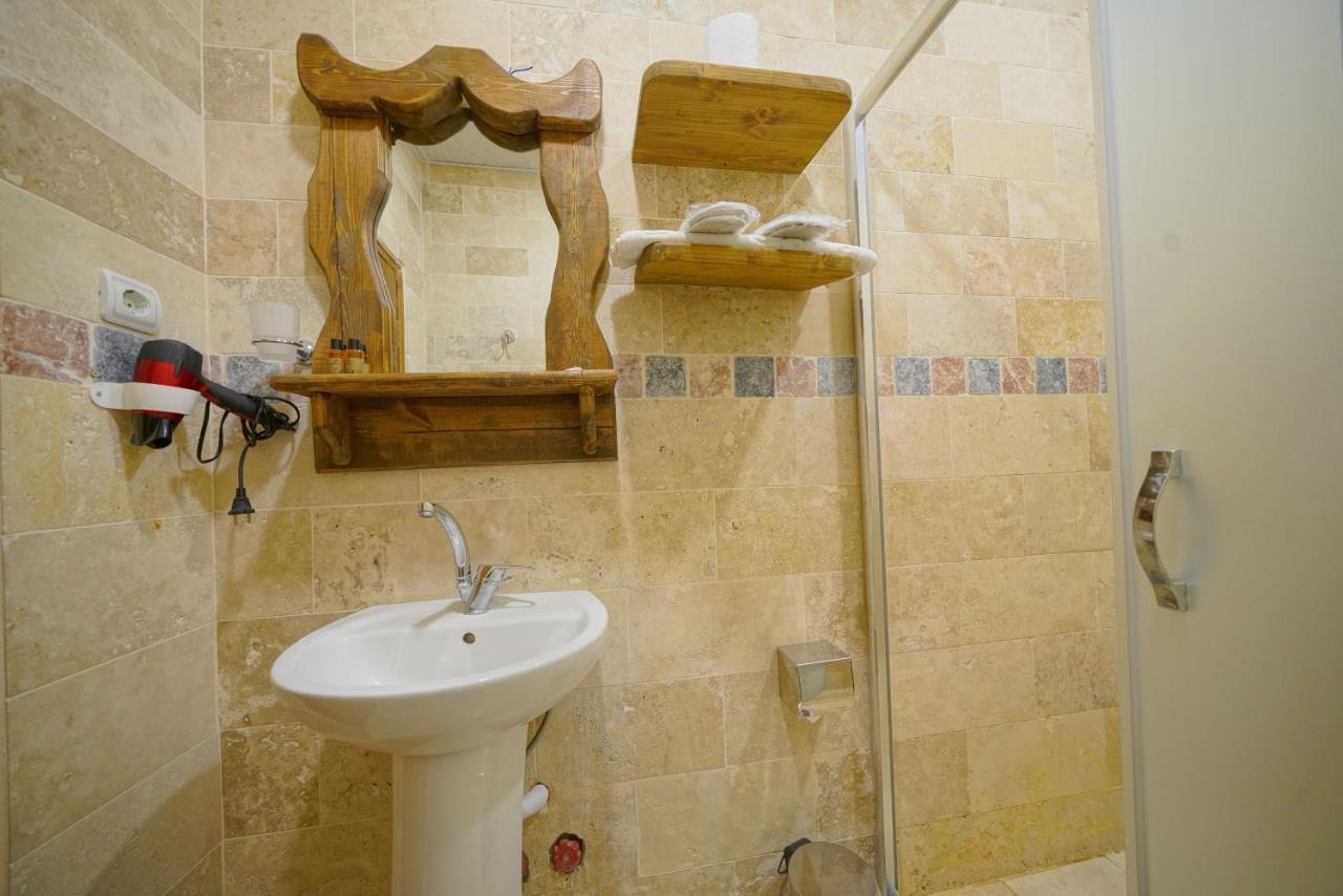 Quadruple Room with Bathroom