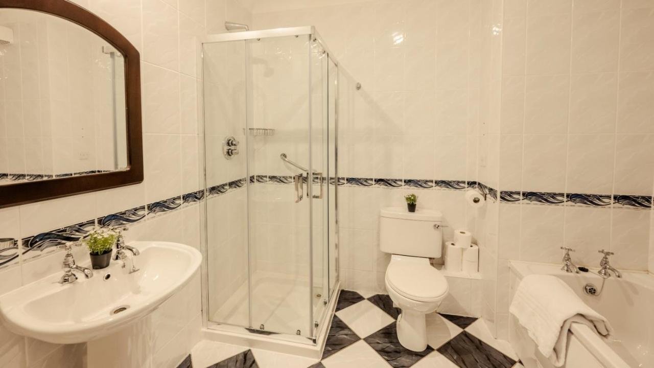 Garden Wing Double & Single Room