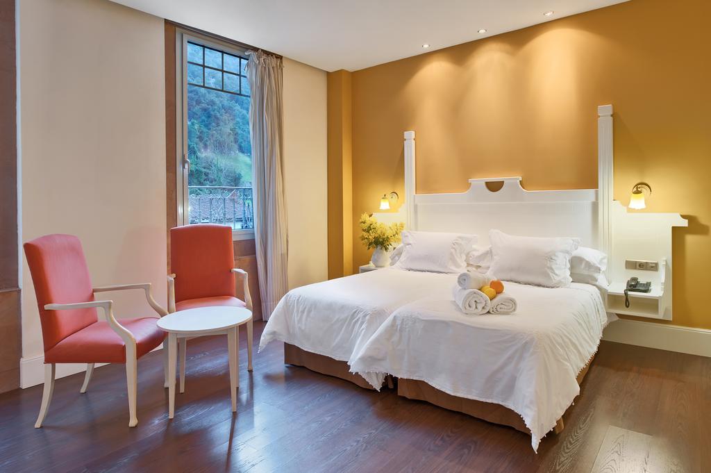 Economy Double or Twin Room Spa Access,118204666:JPEG