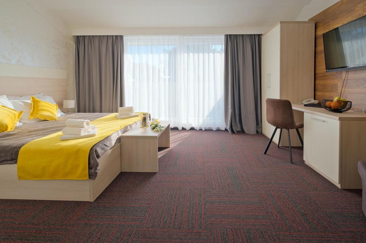 Superior Doppelzimmer mit Terrasse und Meerblick