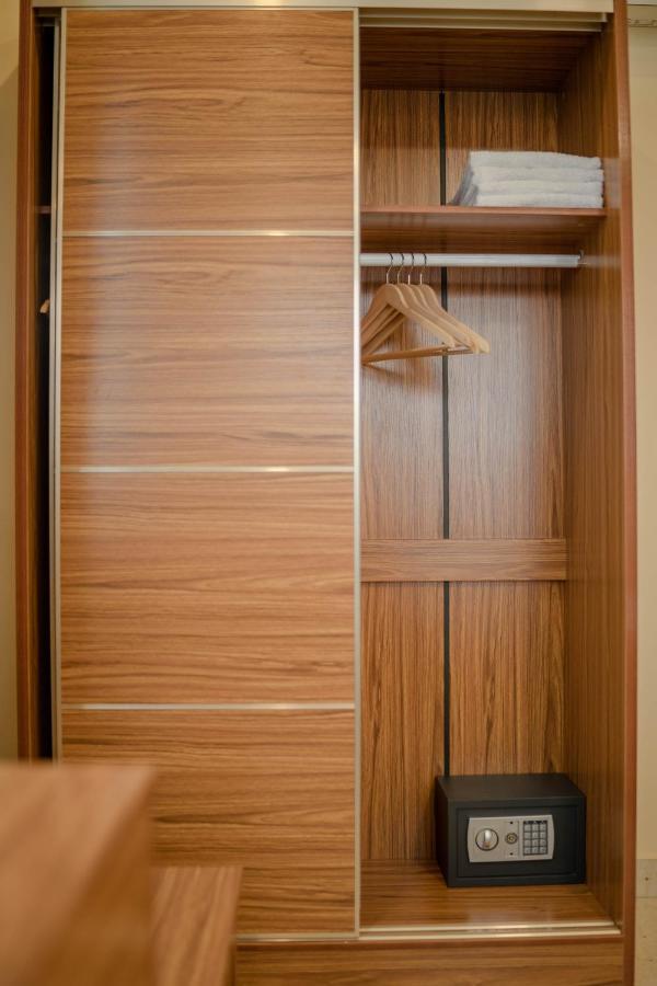 Deluxe King Room Sea View & Balcony Return Airport Transfer,1185493054:JPEG
