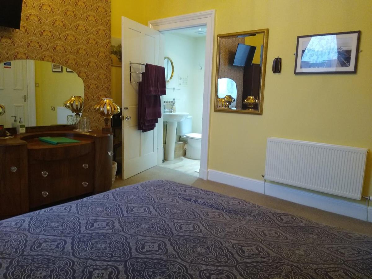 Deluxe Double Room with Shower