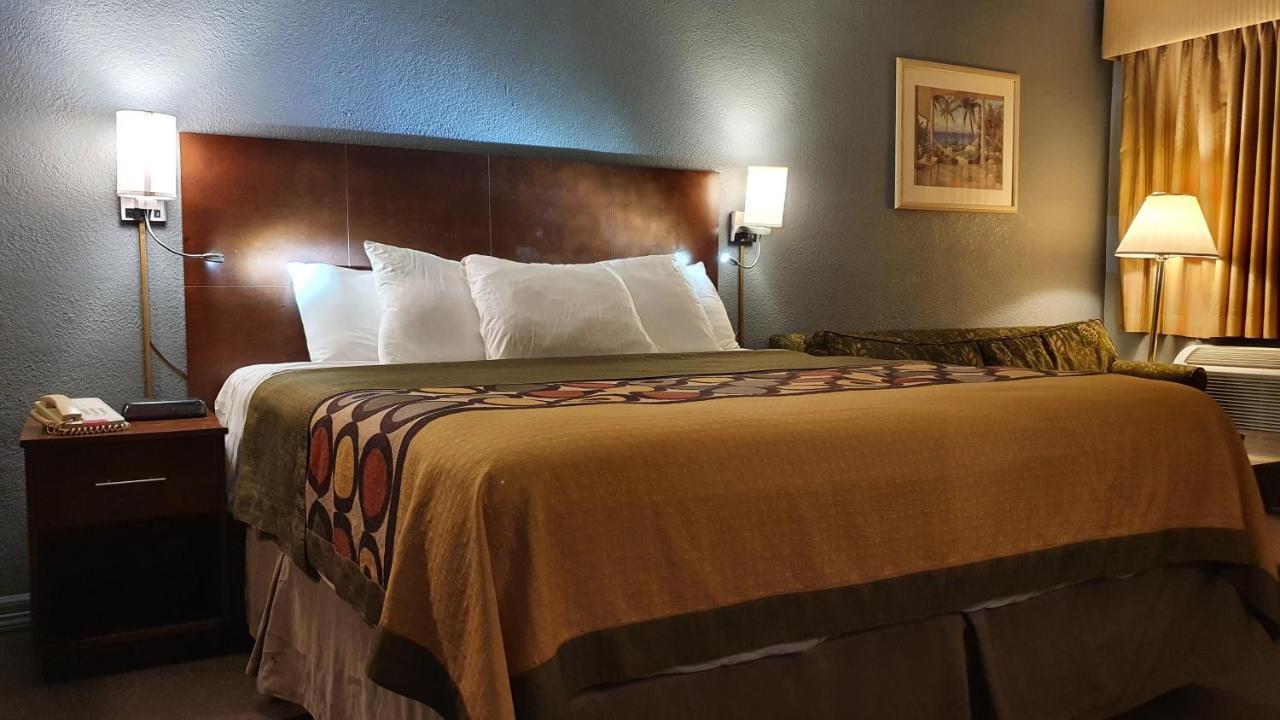 Habitación Doble con cama grande con cocina americana