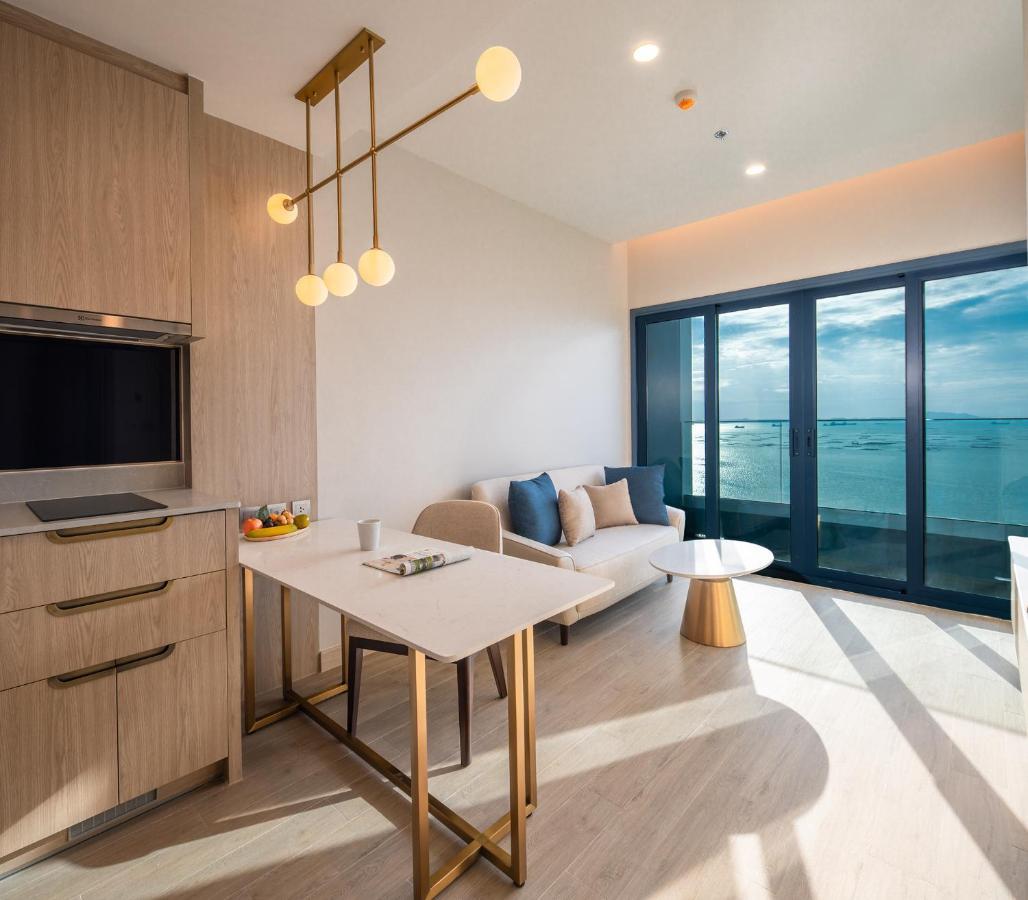One Bedroom King Suite