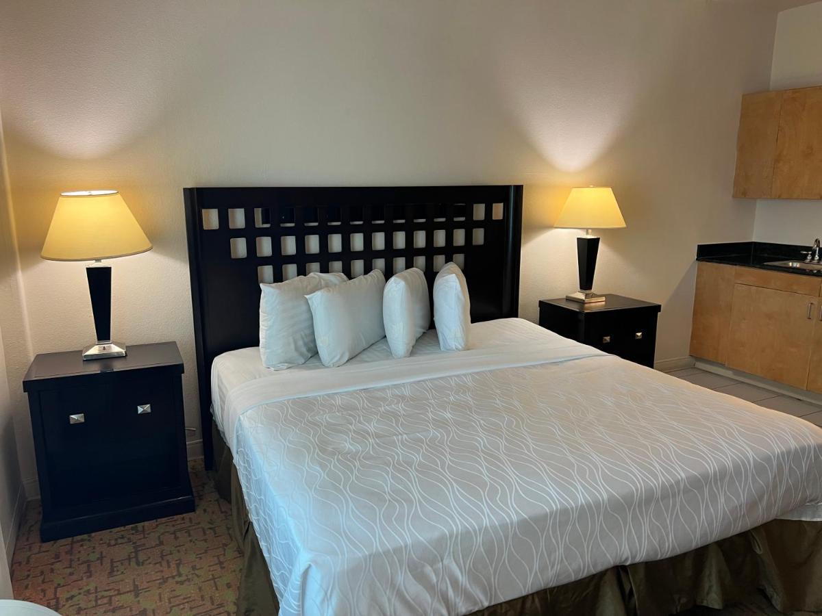 Habitación con 1 cama extragrande y para personas con movilidad reducida - No fumadores