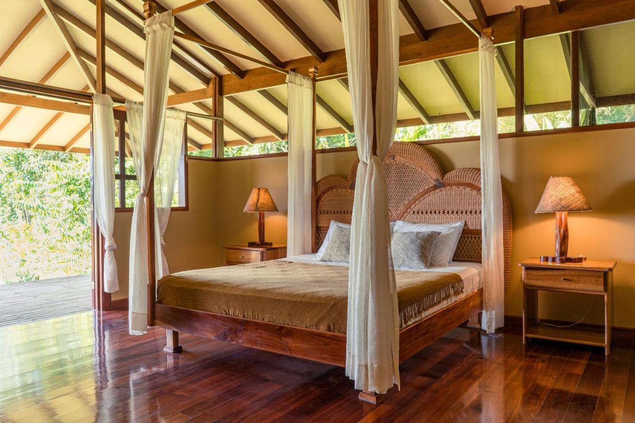 Deluxe Double or Twin Room with Sea View